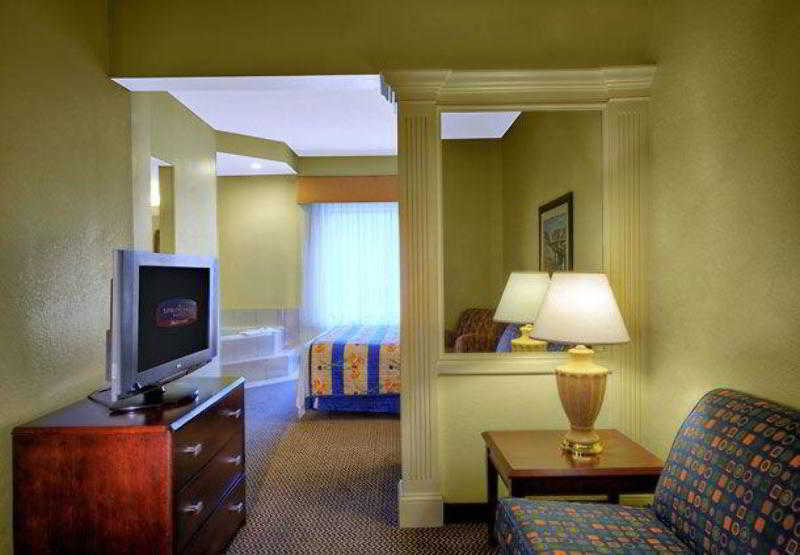 Springhill Suites Milford Eksteriør billede